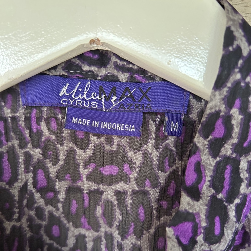 Miley Cyrus Max Azria Ruffle Button Up Top - Picture 3 of 7